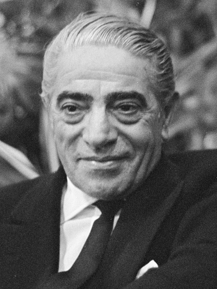 Aristotle_Onassis_1967cr